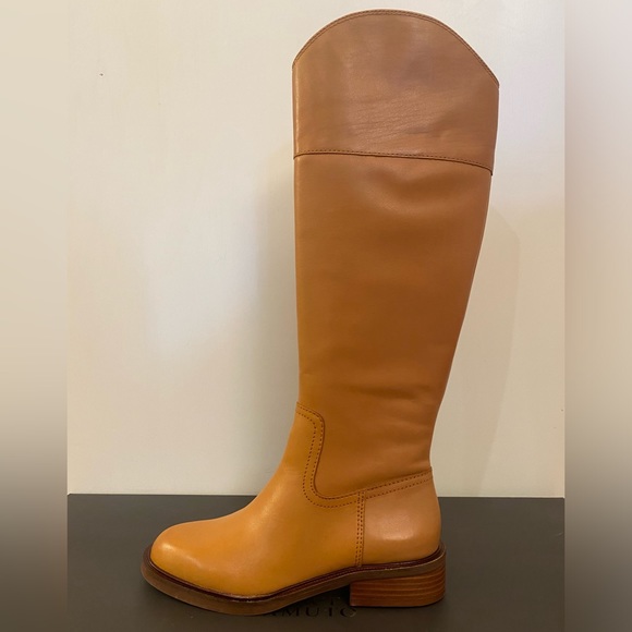 Vince Camuto Alfella Boot - Picture 8 of 11